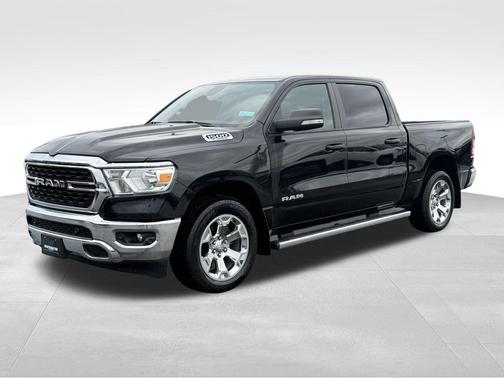 Diamond Black Crystal Pearlcoat 2022 RAM 1500 Big Horn/Lone Star