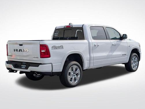 Bright White Clearcoat 2026 RAM 1500 Big Horn/Lone Star