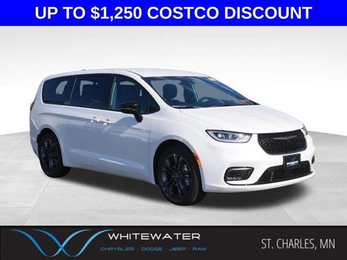 Bright White Clearcoat 2026 Chrysler Pacifica L