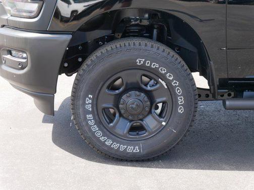 2025 RAM 2500 Tradesman Crew Cab 4x4 6'4' Box