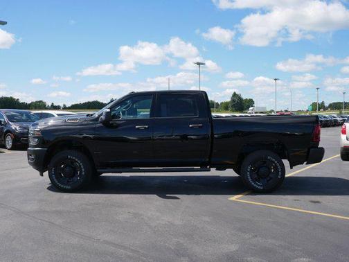 2025 RAM 2500 Tradesman Crew Cab 4x4 6'4' Box