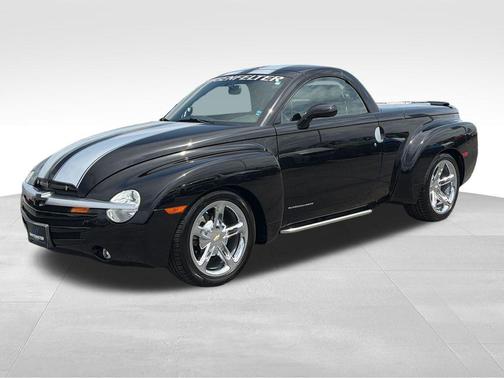Smokin Asphalt 2005 Chevrolet SSR LS