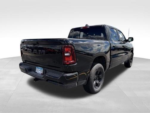 Diamond Black Crystal Pearlcoat 2025 RAM 1500 Tradesman