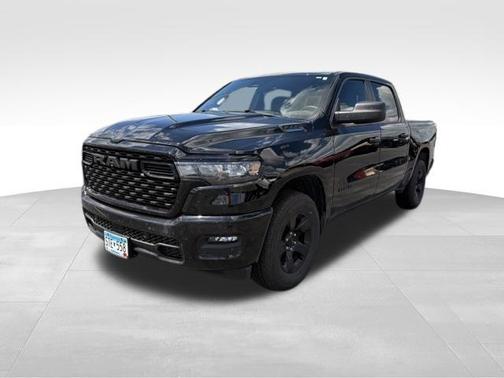 Diamond Black Crystal Pearlcoat 2025 RAM 1500 Tradesman