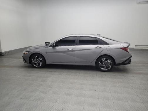Fluid Metal 2025 Hyundai ELANTRA Sport