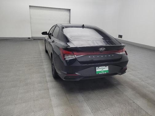 Phantom Black 2021 Hyundai ELANTRA SEL