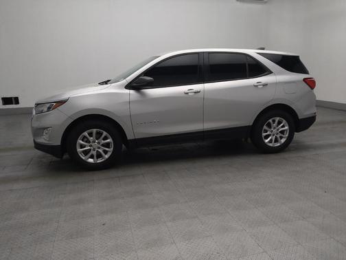Silver Ice Metallic 2019 Chevrolet Equinox LS