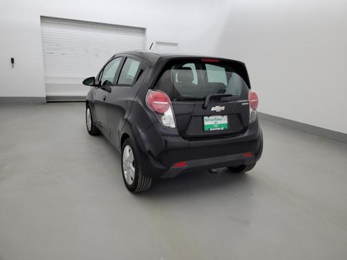 Photo 5 of 32 of 2013 Chevrolet Spark 1LT