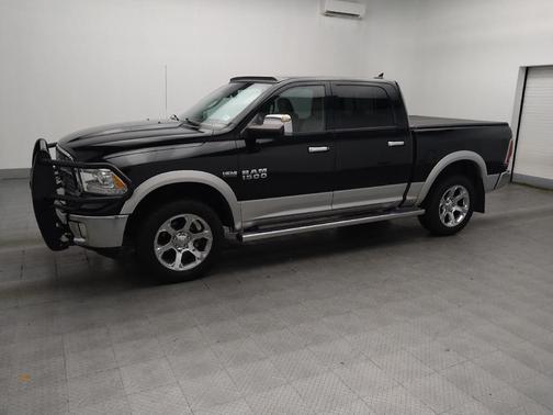 Black Forest Green Pearlcoat 2015 RAM 1500 Laramie