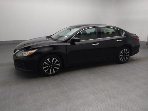 Super Black 2018 Nissan Altima 2.5 SV