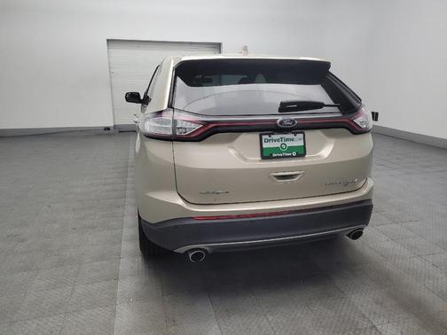 White Gold Metallic 2018 Ford Edge Titanium