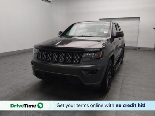 Granite Crystal Metallic Clearcoat 2018 Jeep Grand Cherokee Altitude