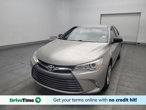 Creme Brulee Mica 2017 Toyota Camry LE