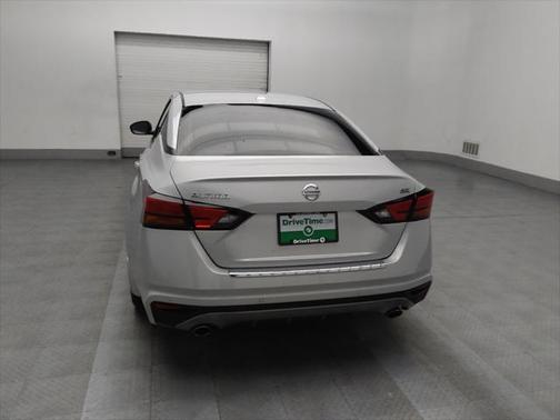 2022 Nissan Altima SR FWD