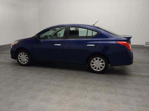 Deep Blue Pearl 2019 Nissan Versa 1.6 SV