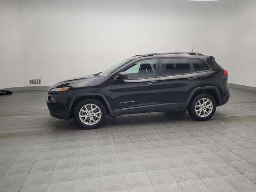 2016 Jeep Cherokee Sport