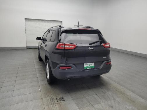 2016 Jeep Cherokee Sport