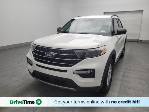 White 2022 Ford Explorer XLT