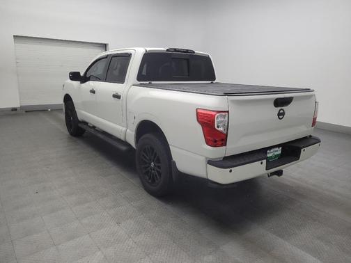 White 2019 Nissan Titan SL
