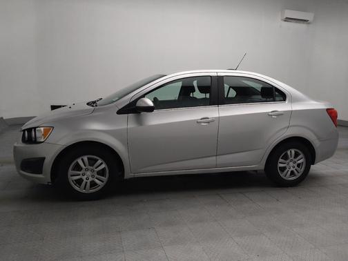 Silver Ice Metallic 2016 Chevrolet Sonic LT
