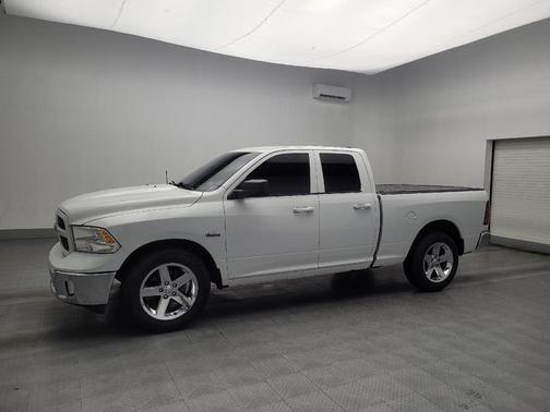 2016 RAM 1500 SLT