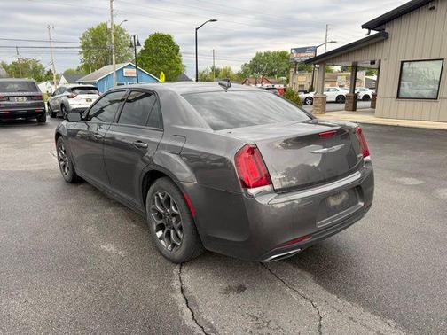 Granite Crystal Metallic Clearcoat 2018 Chrysler 300 S