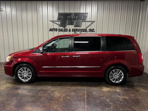 2013 Chrysler Town & Country Touring-L