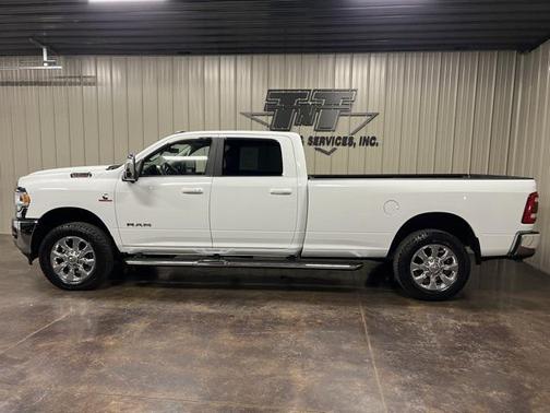 2024 RAM 3500 Laramie Crew Cab 4x4 8' Box