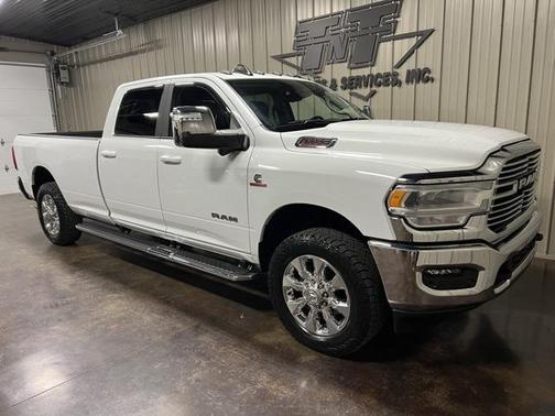 2024 RAM 3500 Laramie Crew Cab 4x4 8' Box