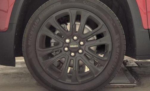 2023 GMC Acadia AWD SLT