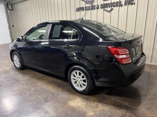 2020 Chevrolet Sonic FWD Sedan LT