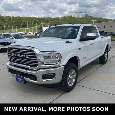 2020 RAM 2500 Laramie Crew Cab 4X4 6'4' Box