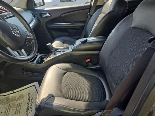 2018 Dodge Journey Crossroad