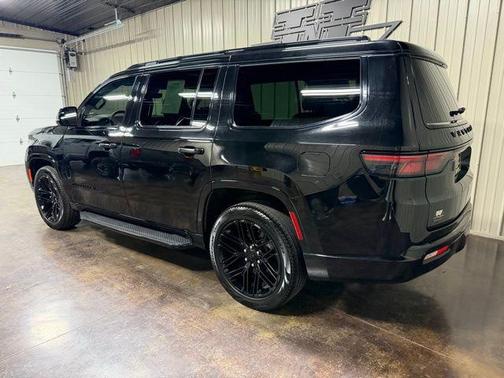 Diamond Black Crystal Pearlcoat 2024 Jeep Wagoneer Series II Carbide 4x4