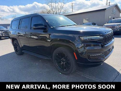 Diamond Black Crystal Pearlcoat 2024 Jeep Wagoneer Series II Carbide 4x4