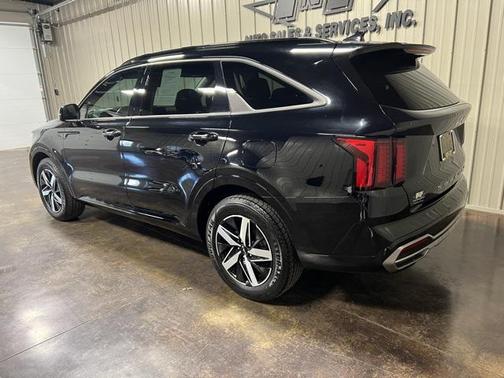 2022 Kia Sorento S