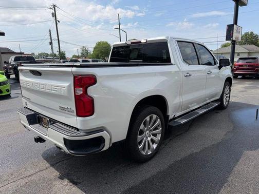 Iridescent Pearl Tricoat 2021 Chevrolet Silverado 1500 High Country