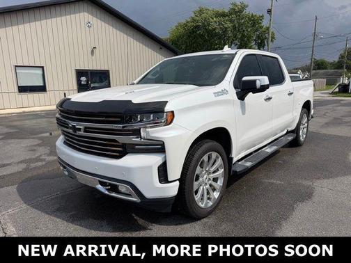 Iridescent Pearl Tricoat 2021 Chevrolet Silverado 1500 High Country