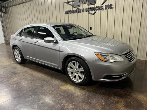 2013 Chrysler 200 Touring
