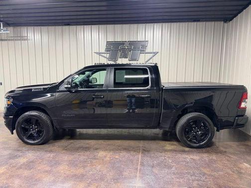 Diamond Black Crystal Pearlcoat 2020 RAM 1500 Big Horn/Lone Star