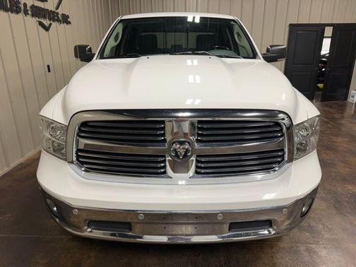 Bright White Clearcoat 2019 RAM 1500 Big Horn