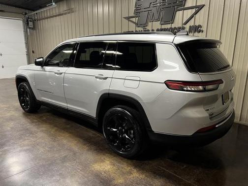 2021 Jeep Grand Cherokee L Laredo
