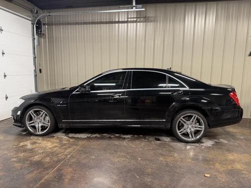 2011 Mercedes-Benz S-Class S 63 AMG