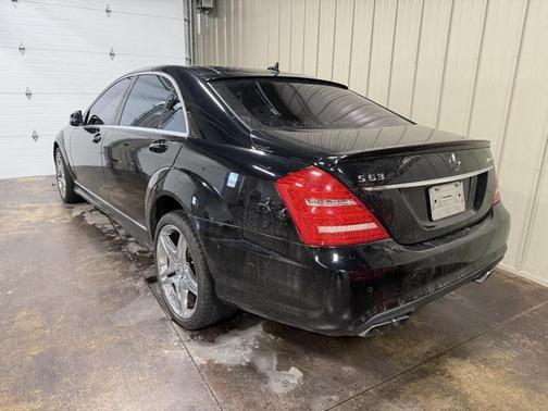 2011 Mercedes-Benz S-Class S 63 AMG