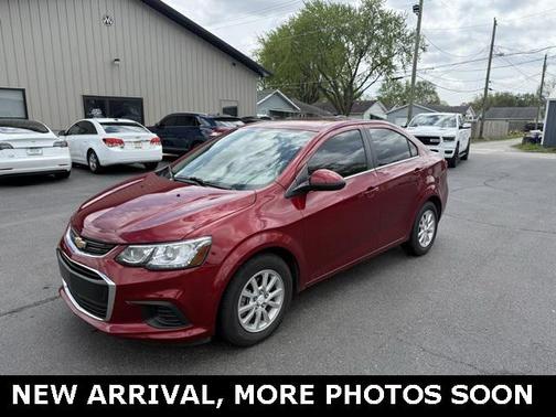 2020 Chevrolet Sonic FWD Sedan LT