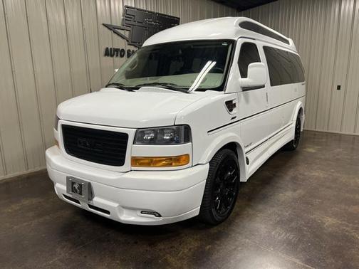 2025 GMC Savana 2500 Work Van