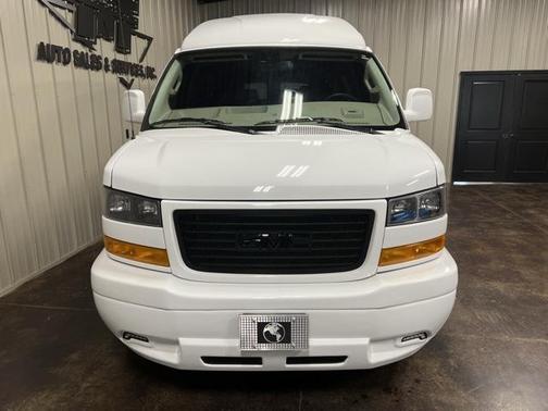 2025 GMC Savana 2500 Work Van