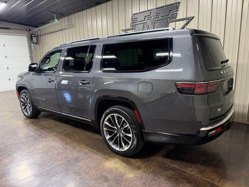 Baltic Gray Metallic Clearcoat 2024 Jeep Wagoneer L Series III 4x4
