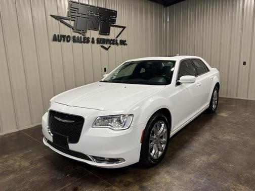 2017 Chrysler 300 Limited