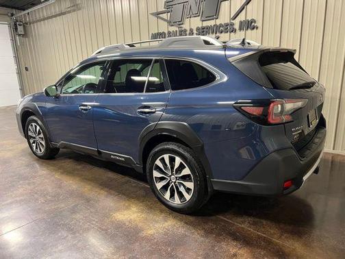 2023 Subaru Outback Touring XT